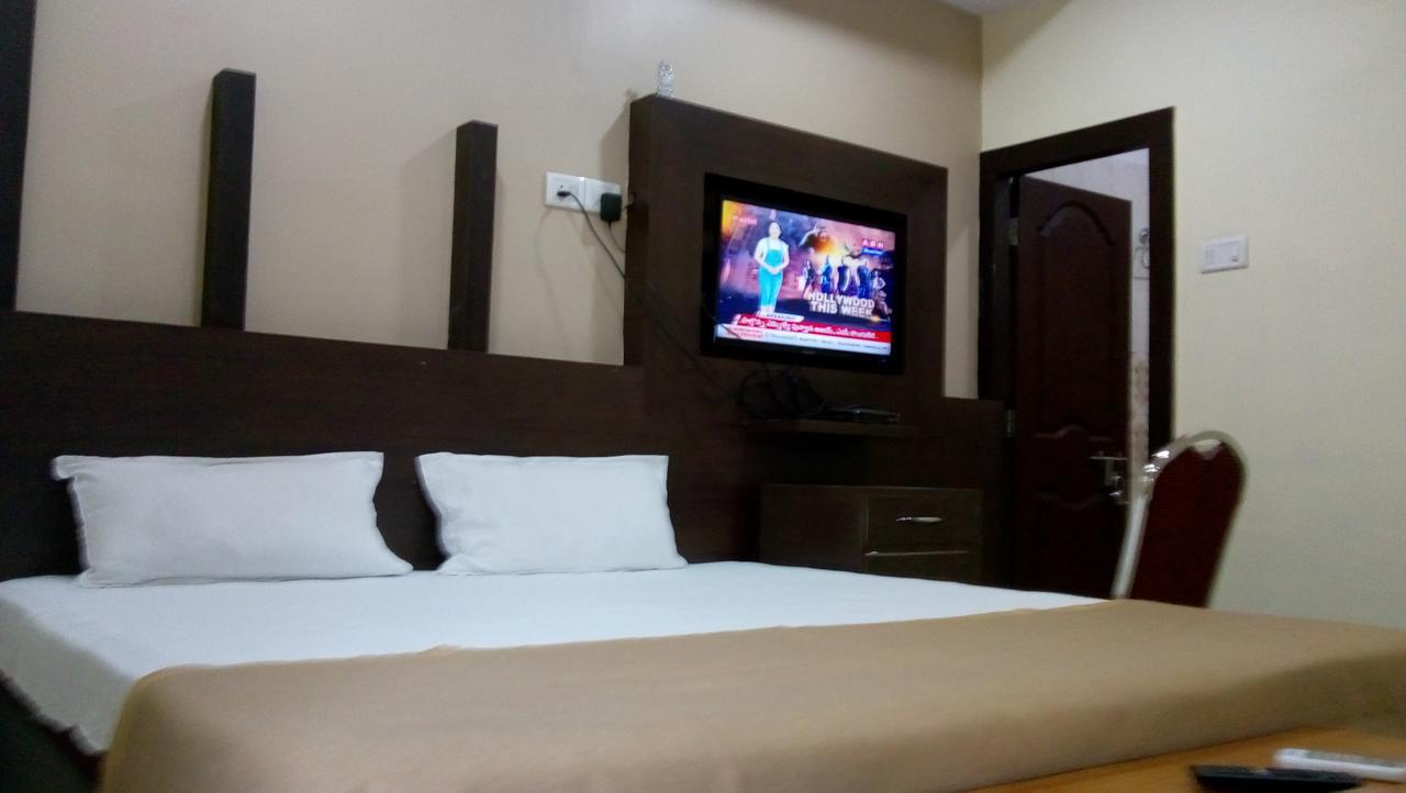 Divya Lodge Hyderabad Exterior foto